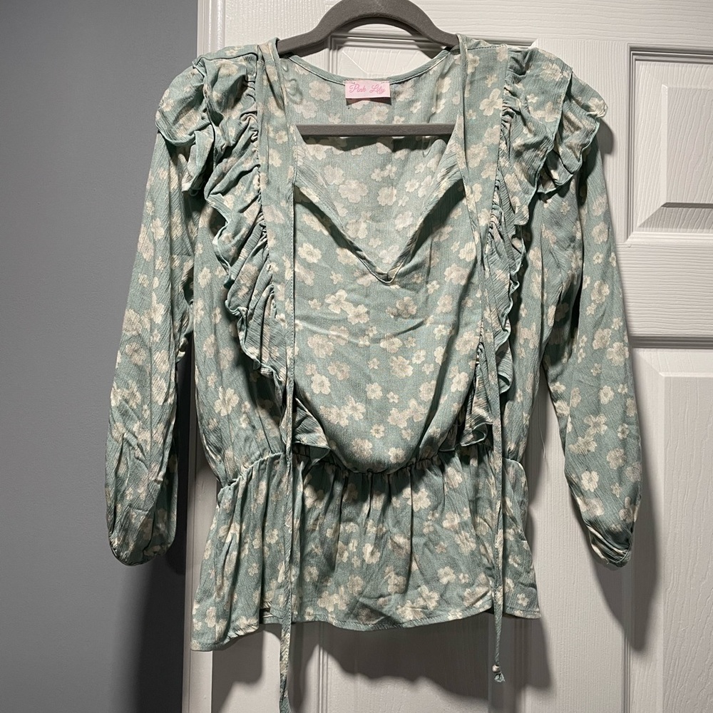 Pink Lily Turquoise blouse with white flowers